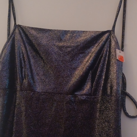 Perfect Evening dress. Perfect for fall or winter. - Picture 4 of 7